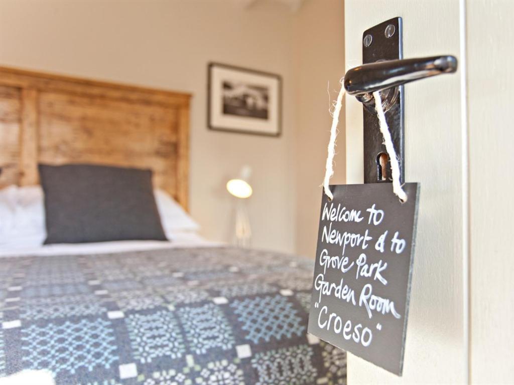 Grove Park Bed & Breakfast Newport  Ngoại thất bức ảnh